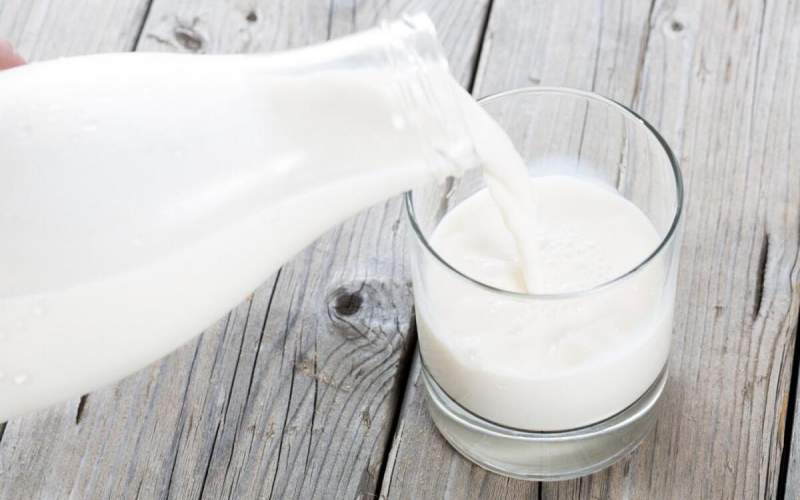 خوردنی‌های سالمی که همراه شیر نباید خورد