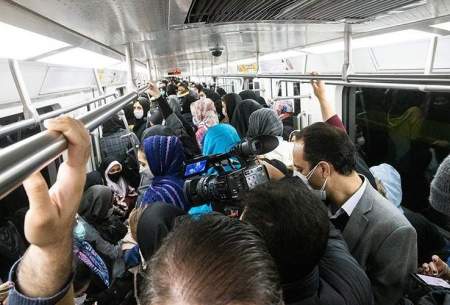 هجوم مردم به مترو و اتوبوس