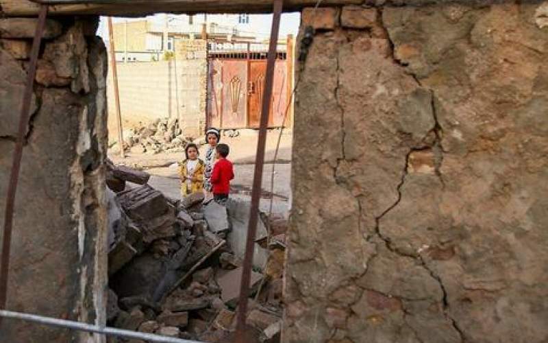 ۵ مدرسه براثر زلزله خوی آسیب جدی دیده است