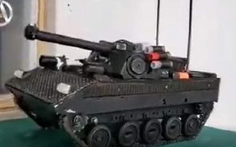 طالبان از اولین تانک ربات خود رونمایی کرد!/فیلم