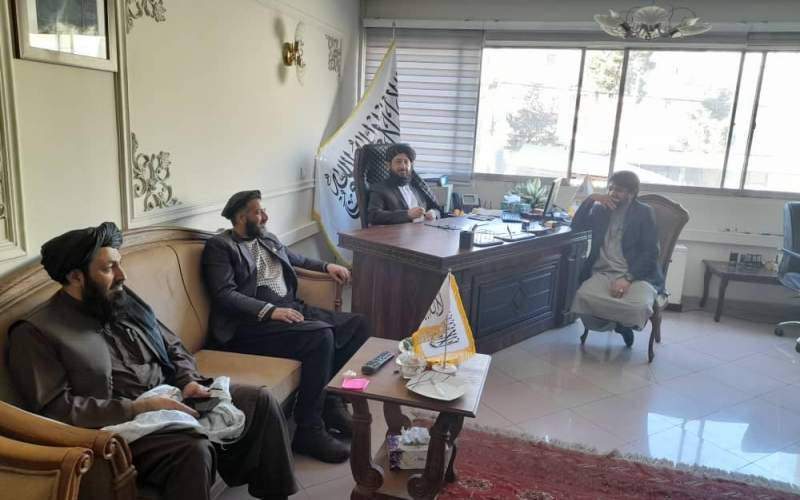 حضور نمایندگان طالبان در سفارت افغانستان 