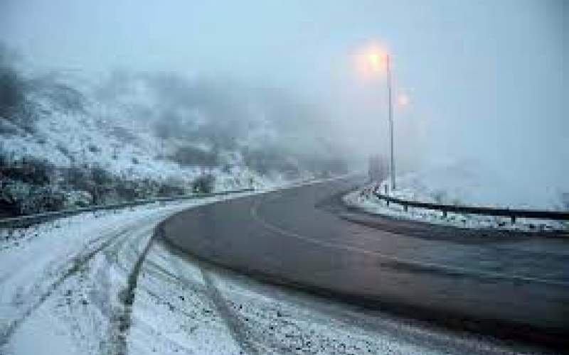 بارش برف و باران در جاده‌های ۱۰ استان کشور