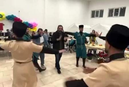 رقص آذری احسان علیخانی با گروه رقصنده