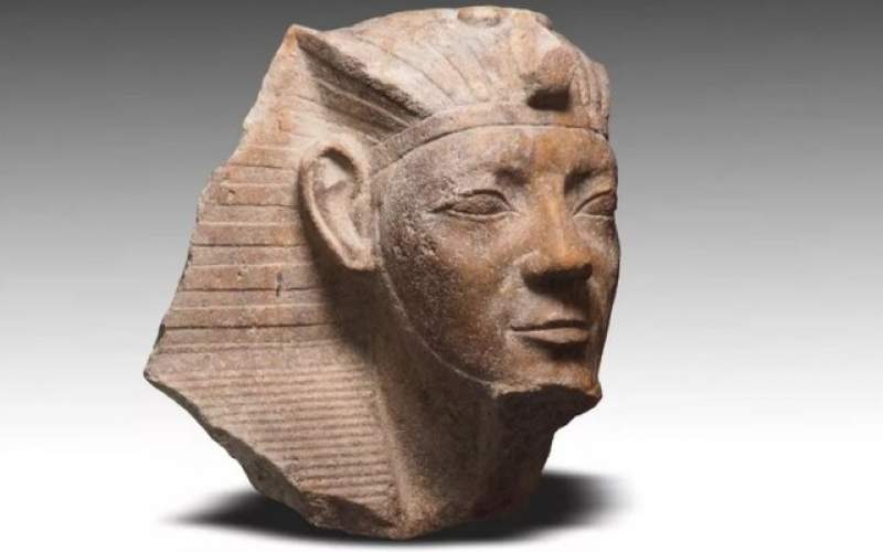 کشف مجسمه فرعون در معبد خورشید