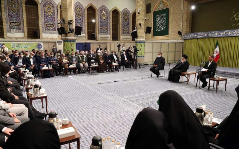 رهبر انقلاب: غربی‌ها از زن ایرانی کینه دارند