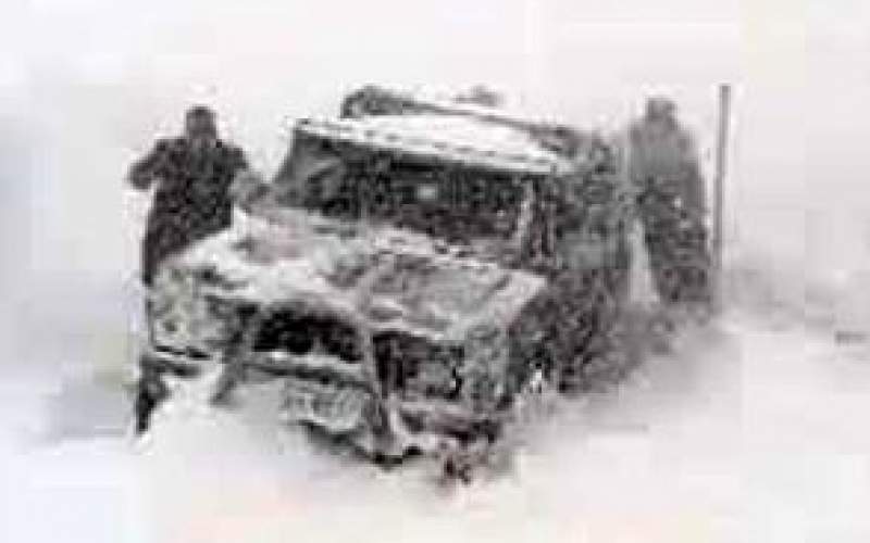 برف مسیر کردستان به کرمانشاه را مسدود کرد!