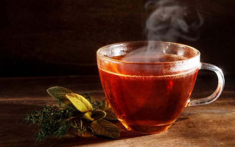 چای پررنگ باعث سوزش قفسه سینه می‌شود