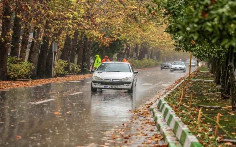 تداوم رگبار پراکنده و کاهش نسبی دما در تهران