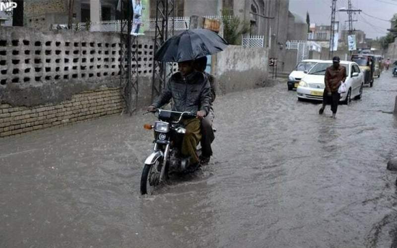 بارندگی سیل‌آسا در پاکستان جان ۸ تن را گرفت