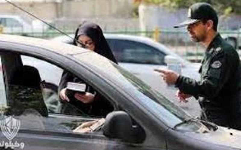 کشف حجاب در خودرویی با پلاک دیپلمات!