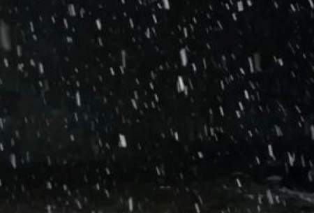 بارش عجیب برف در روزهای آخر اردیبهشت!/فیلم