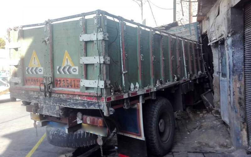 یورش کامیون به داخل یک مغازه در شیراز/فیلم