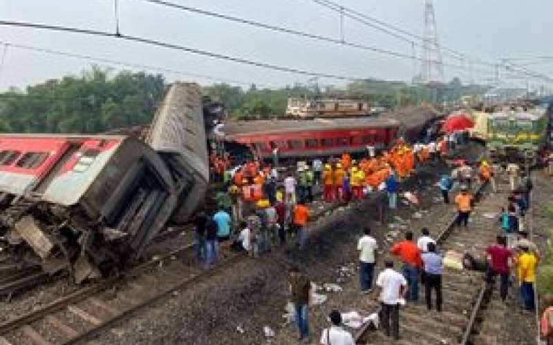 تصاویری‌تلخ از اجساد‌حادثه‌برخورد دو قطار در هند
