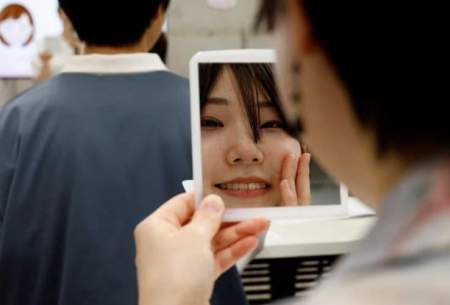 چرا ژاپنی‌ها به کلاسِ آموزش لبخند می‌روند؟