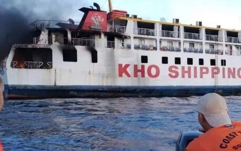 آتش گرفتن یک کشتی با ۱۲۰ سرنشین در دریا