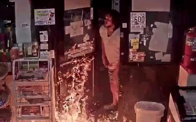 آتش زدن عمدی یک پمپ بنزین /فیلم