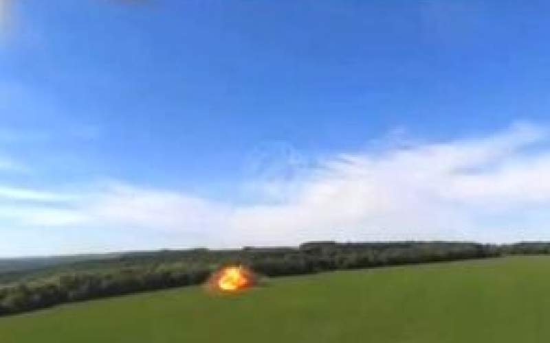 لحظه سقوط هواپیمای سوخو-۲۵ روسی