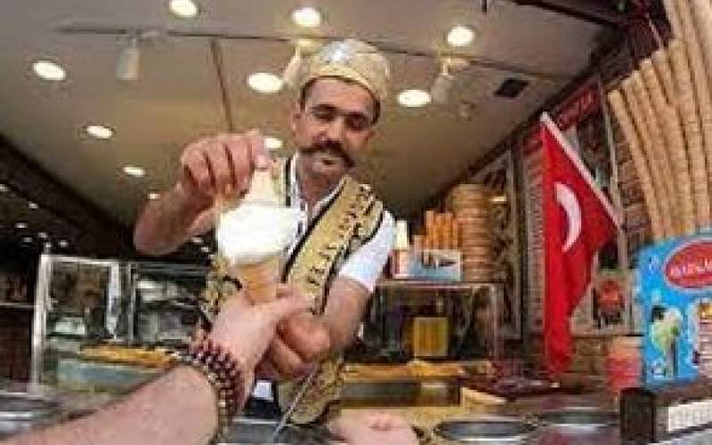 رودست یک ایرانی به بستنی‌فروش ترک سوژه شد