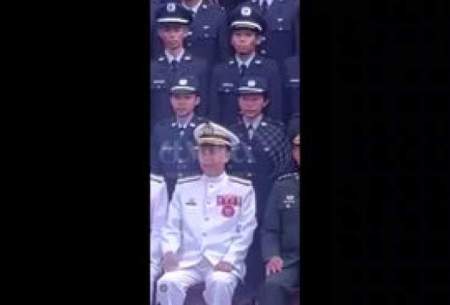 مشت یک درجه‌دار زن زیر کلاه فرمانده ارتش چین