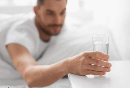 با  فواید نوشیدن آب قبل از خواب آشنا شوید