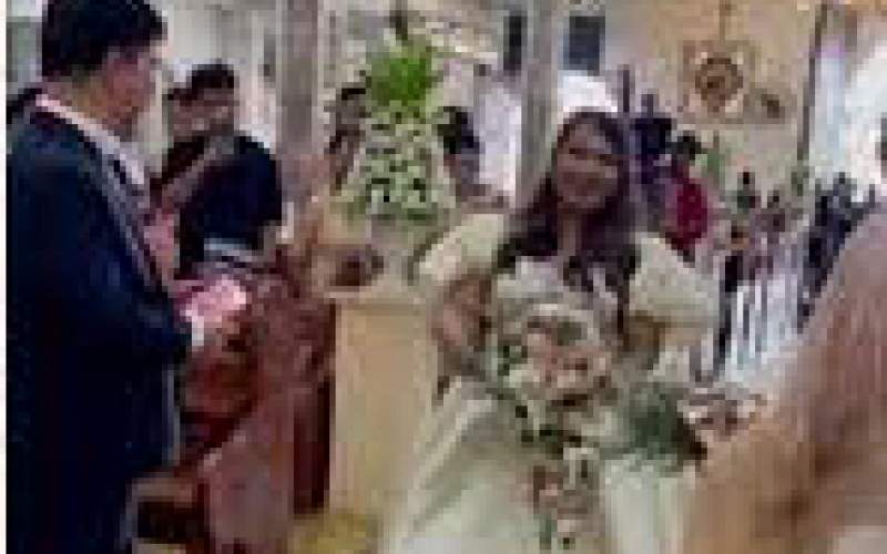 ویدئو عجیب از مراسم عروسی یک زوج در سیل
