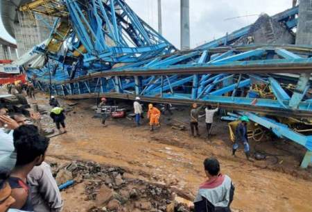 سقوط مرگبار یک جرثقیل روی پل در حال ساخت