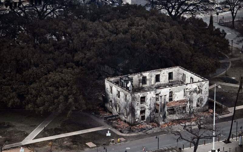 ساختمان‌های تاریخی در آتش هاوایی سوختند