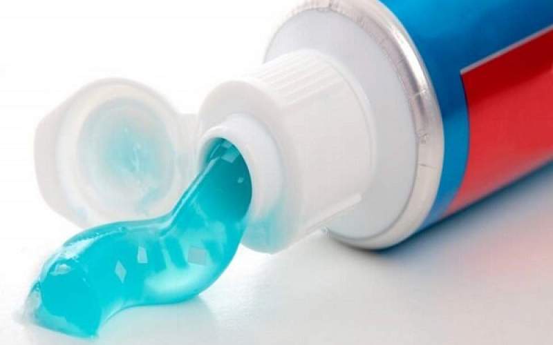عوارض خطرناک مصرف خمیر دندان سفیدکننده