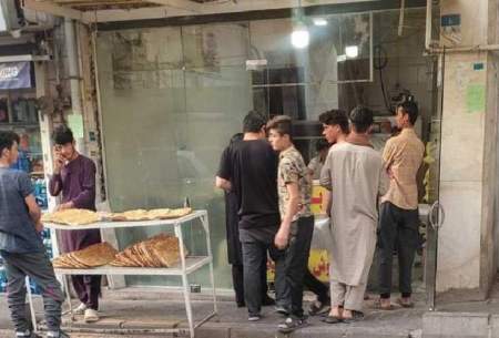 عکس بحث‌برانگیز از اتباع افغانستانی در تهران