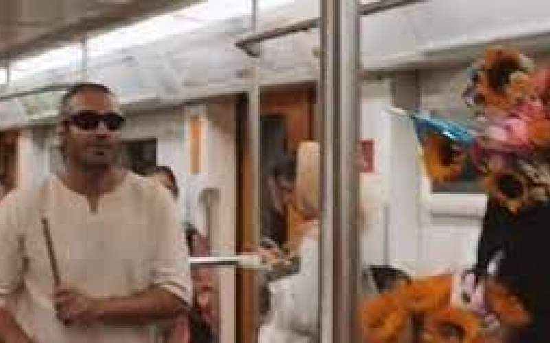 ویدئو جالب از رپ‌خوانی یک جوان در متروی تهران