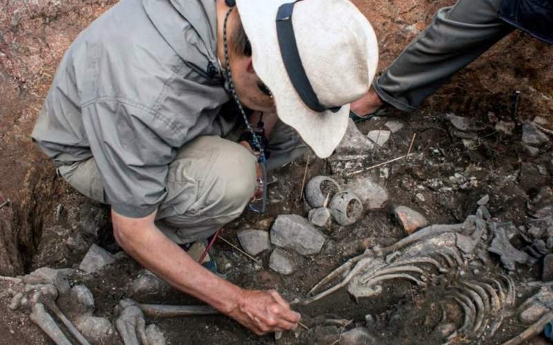 کشف مقبره کاهن ۳۰۰۰ ساله در پرو /فیلم