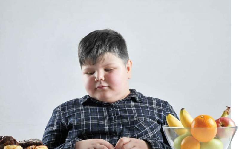 علت چاقی در کودکان و درمان سریع آن
