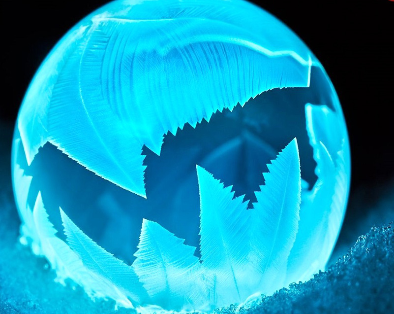حباب برف