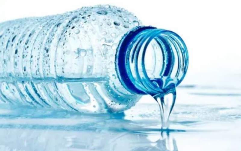 استفاده از بطری آب معدنی ممنوع