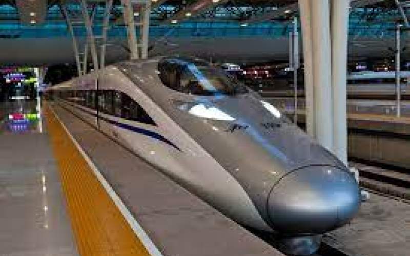 این قطار چینی از هواپیما سریع‌تر است!/فیلم