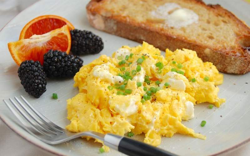 تخم مرغ و پنیر را با هم نخورید