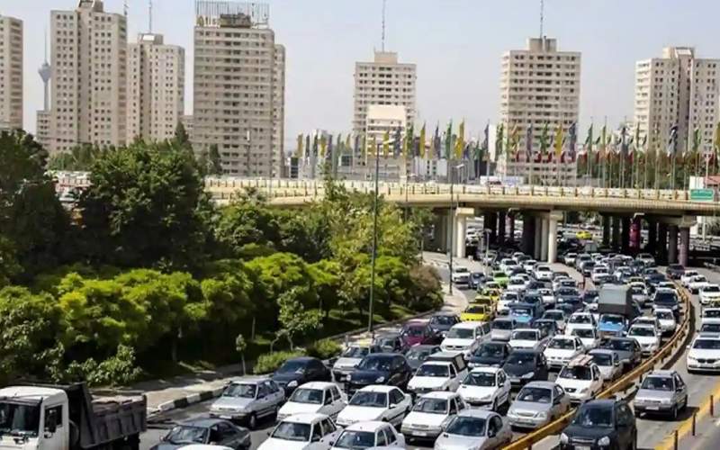 گذر عمر تهرانی‌ها در ترافیک