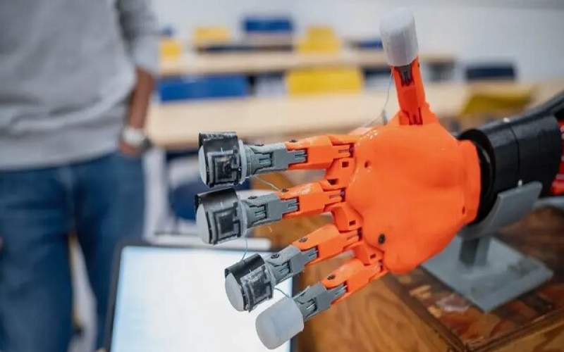 دست رباتیک هوندا با پوست مصنوعی انسان