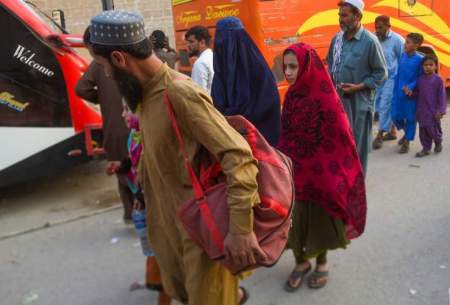 هزاران مهاجر افغان از ترس بازداشت و خشونت پلیس پاکستان حاضر به ترک این کشور شده اند