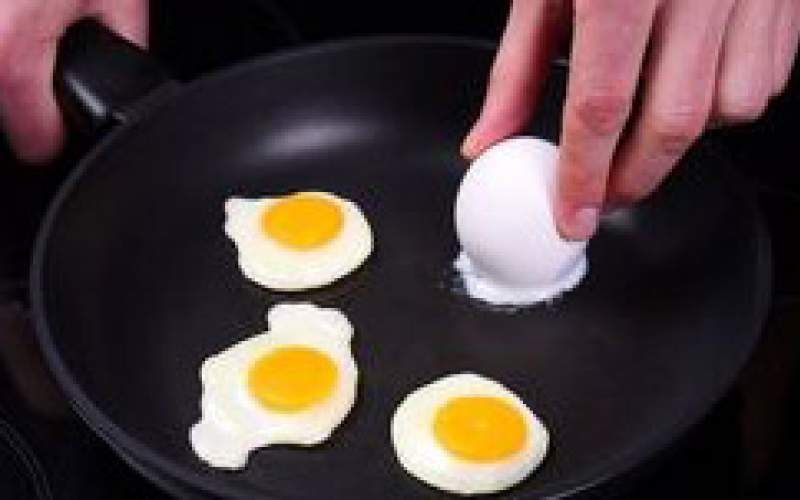 ۳۰ ترفند آشپزی با تخم‌ مرغ که باید بدانید/فیلم