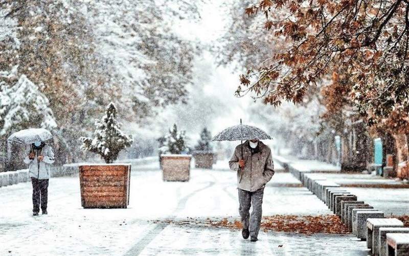 کاهش دمای ۷ مرکز استان به زیر صفر درجه