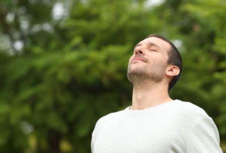 یک تمرین تنفسی ساده برای تقویت ریه‌ها