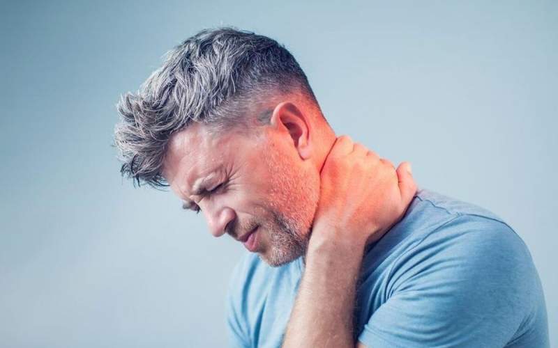 روش تشخیص ارتباط درد‌های گردن با درد دست