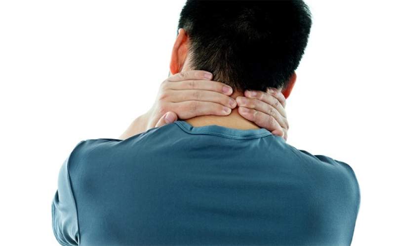 چرا وقتی گردن درد داریم سردرد هم می‌گیریم؟
