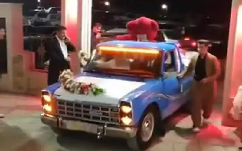 ویدئویی از ماشین عروسی متفاوت یک زوج کُرد