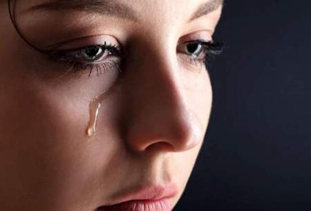 آیا گریه زیاد باعث خشکی چشم می‌شود؟