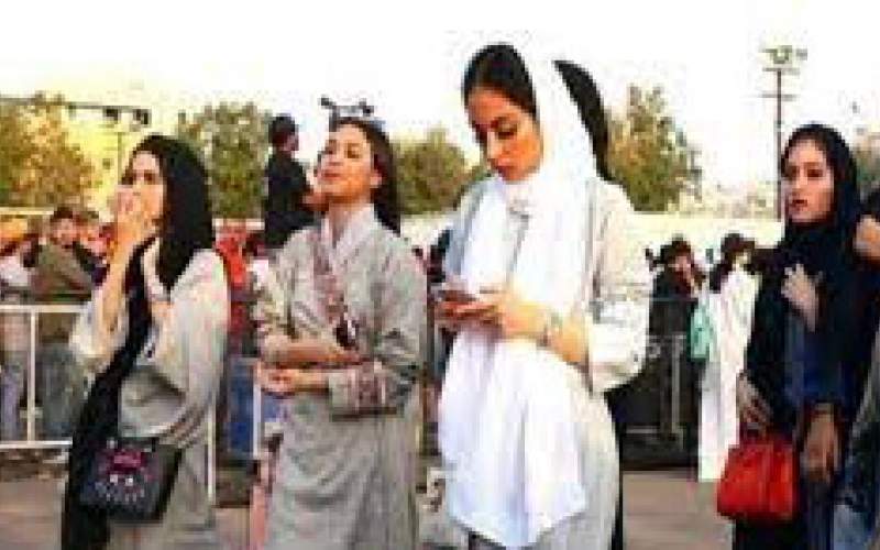 عربستان حجاب اجباری در مسجدالنبی را لغو کرد؟