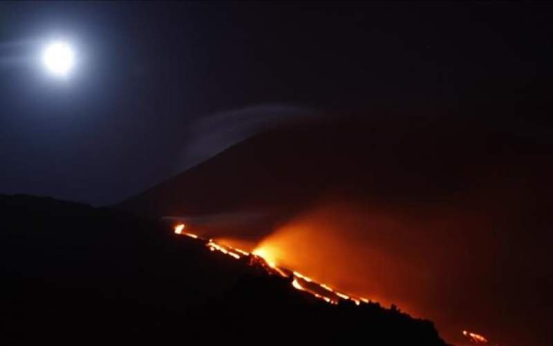 فوران یک آتشفشان در ژاپن