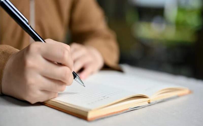 نوشتن با دست تاثیر بهتری بر یادگیری دارد