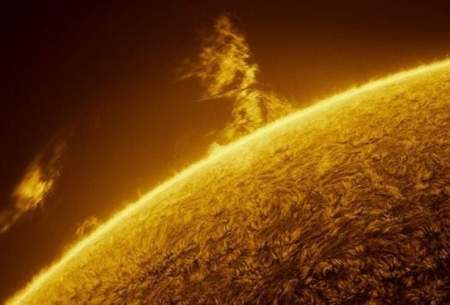 فوران غول پیکر پلاسما از خورشید /فیلم